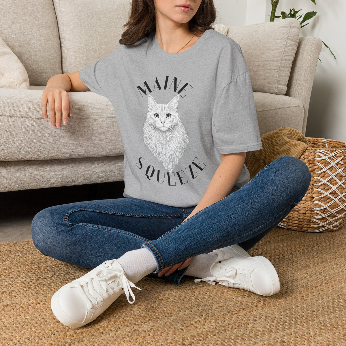 Maine Coon Cat T-Shirt — 'Maine Coon' Graphic Tee for Cat Lovers