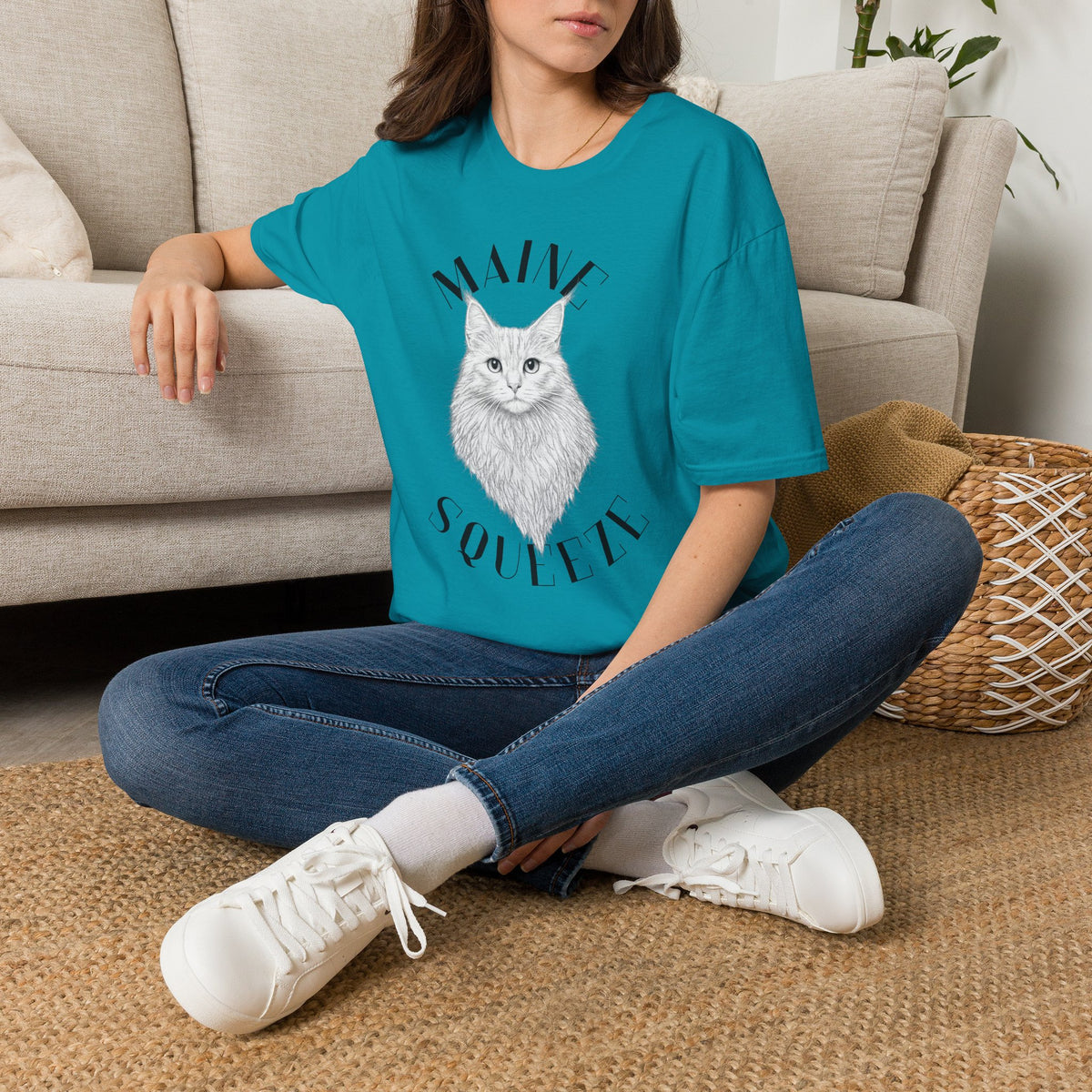 Maine Coon Cat T-Shirt — 'Maine Coon' Graphic Tee for Cat Lovers
