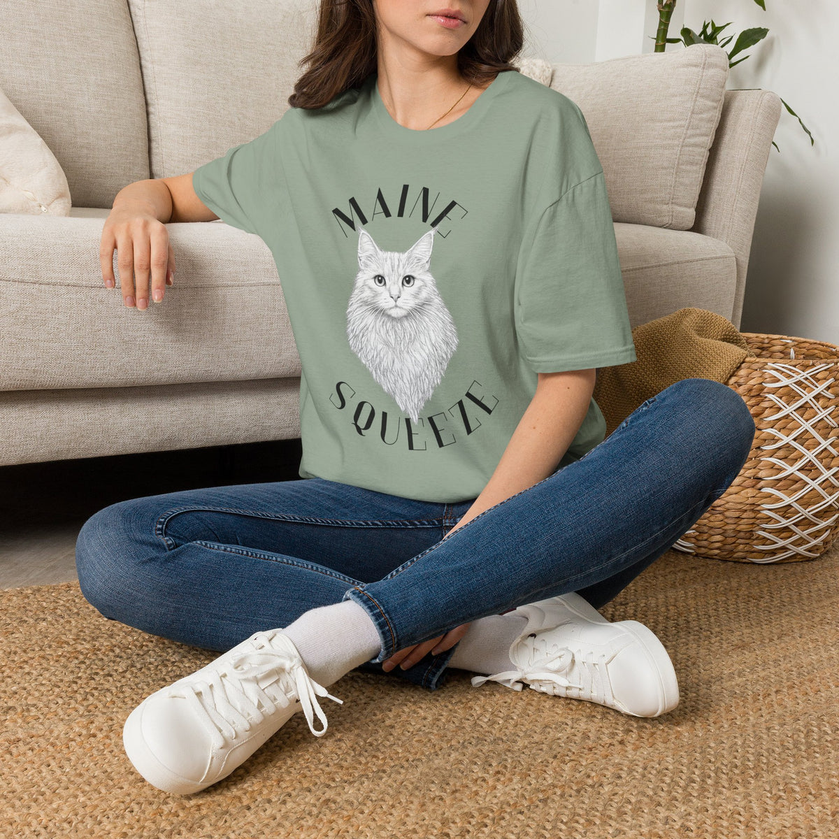 Maine Coon Cat T-Shirt — 'Maine Coon' Graphic Tee for Cat Lovers